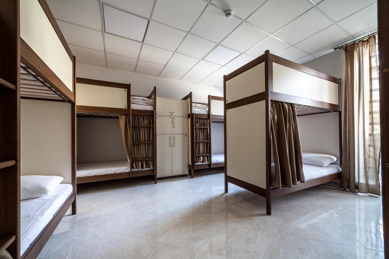 Ostriv Hostel Lviv Exterior photo