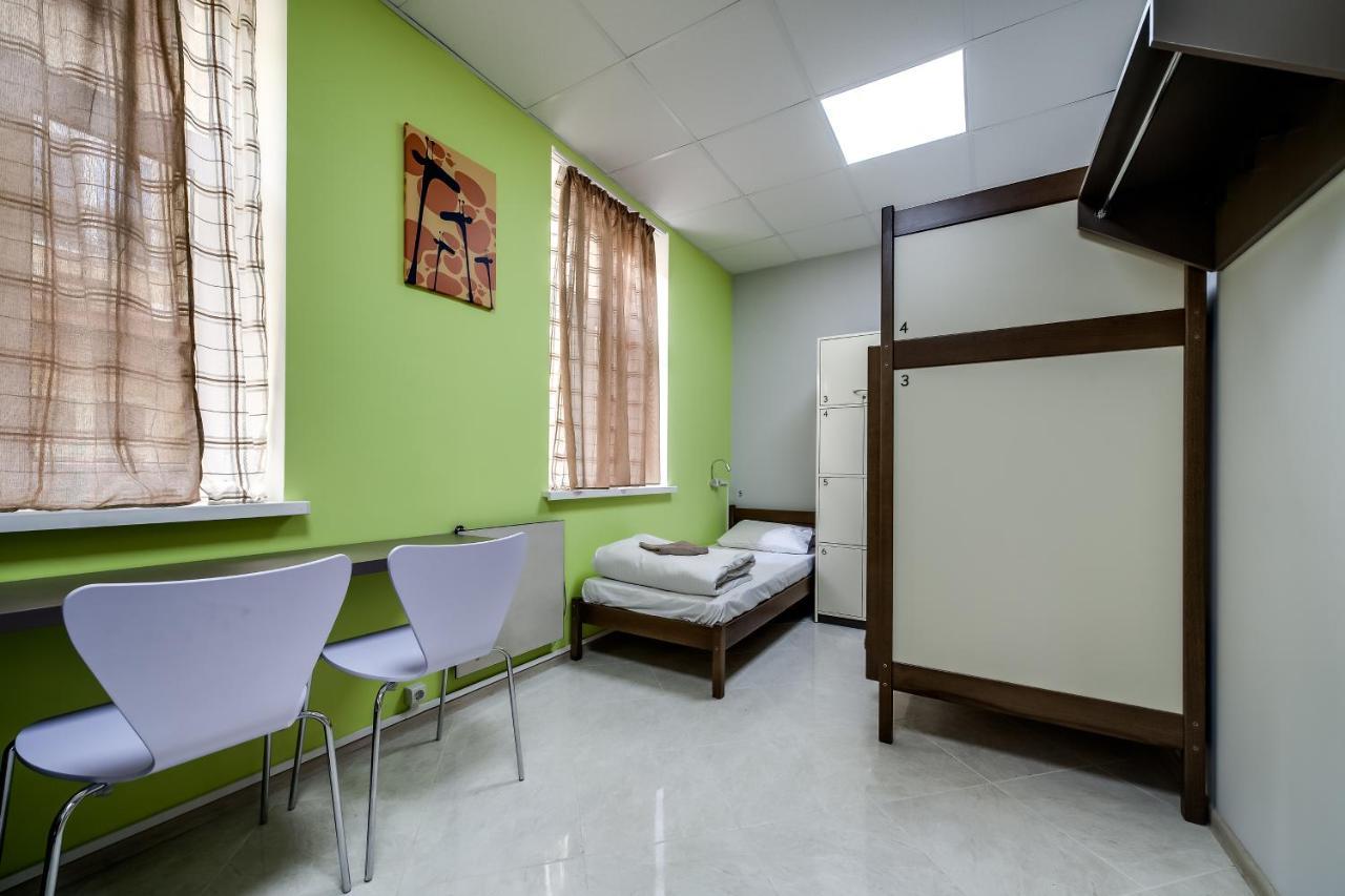 Ostriv Hostel Lviv Exterior photo