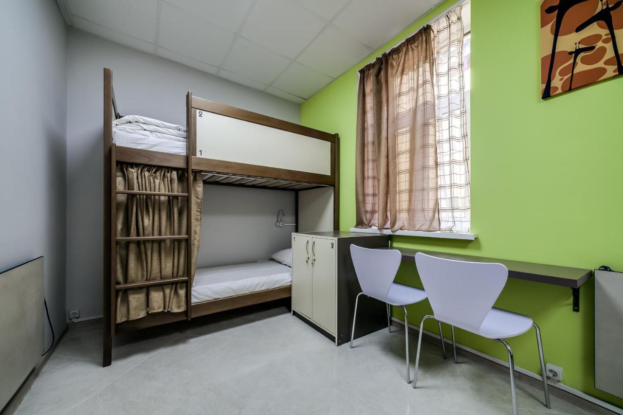 Ostriv Hostel Lviv Exterior photo