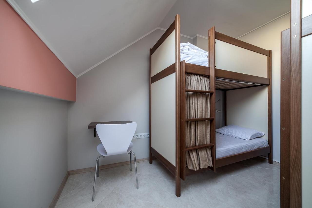Ostriv Hostel Lviv Exterior photo