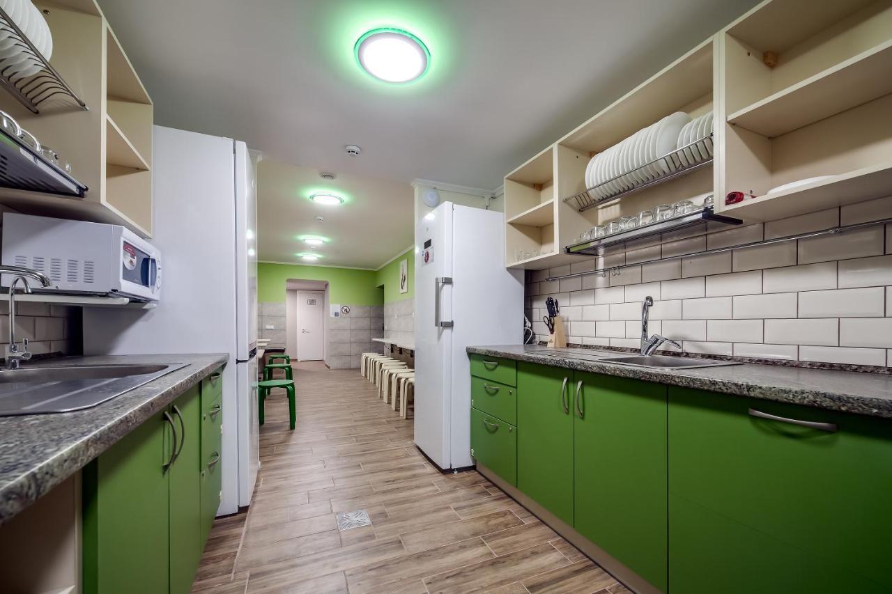 Ostriv Hostel Lviv Exterior photo
